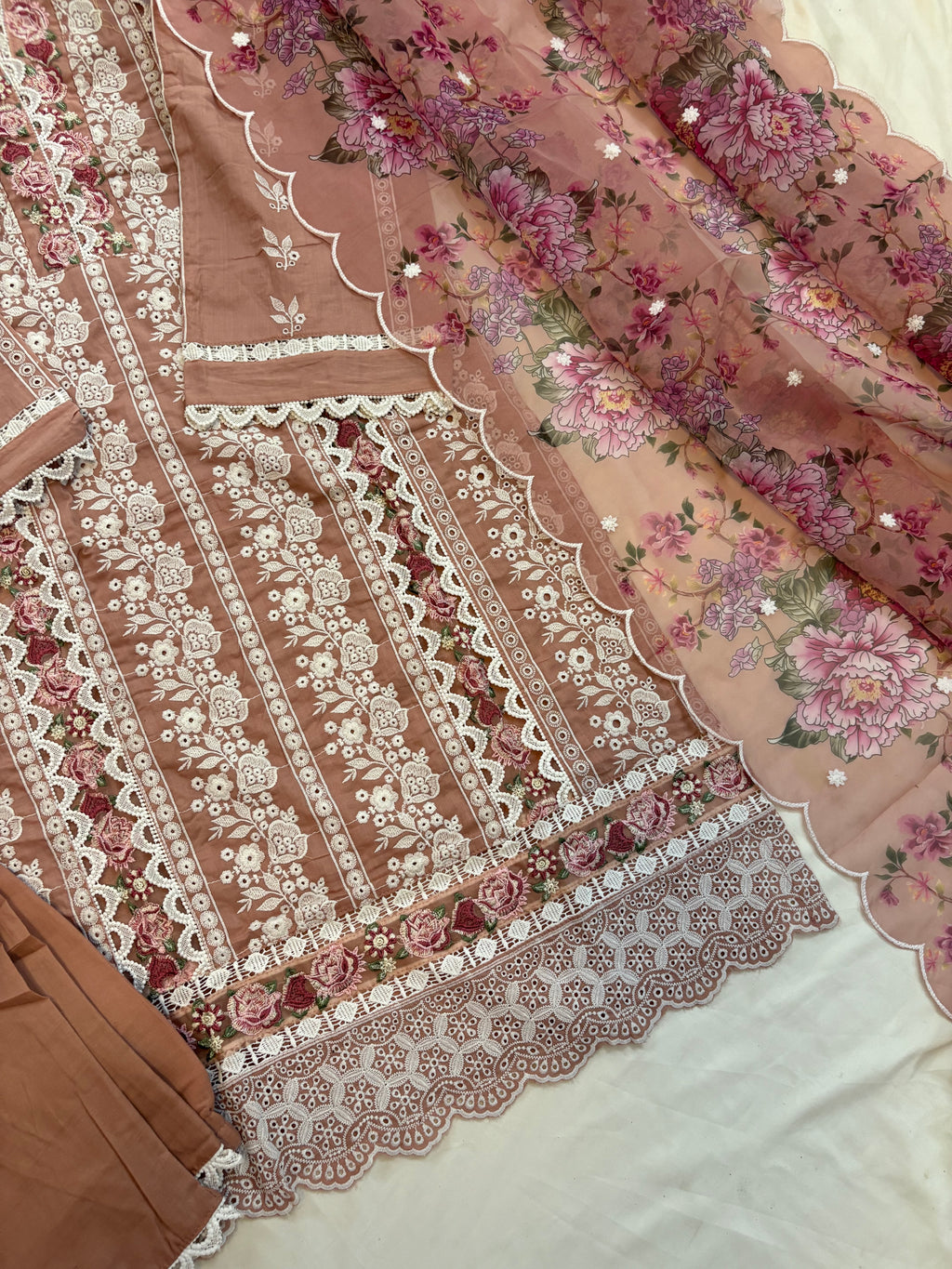 Premium Ready to wear 3pcs suit