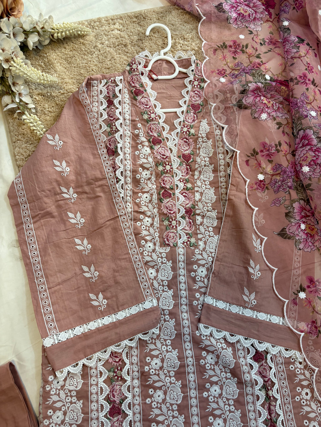 Premium Ready to wear 3pcs suit